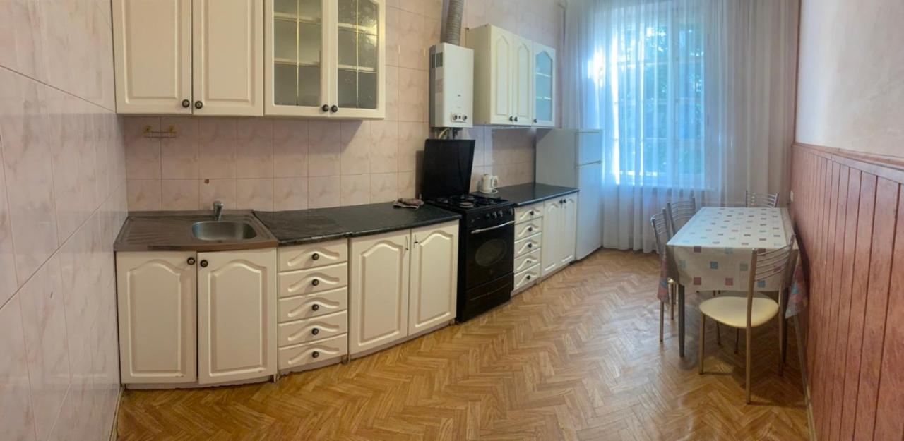 Цум Пассаж Яворницького 55 Apartamento Dnepropetrovsk Exterior foto