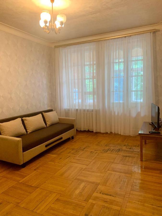 Цум Пассаж Яворницького 55 Apartamento Dnepropetrovsk Exterior foto